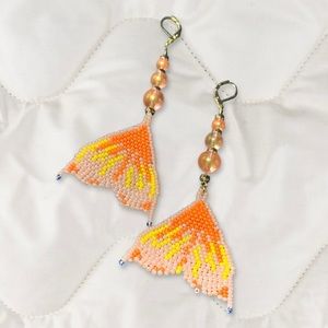 NWOT Handmade Mermaid Fin Seed Bead Earrings